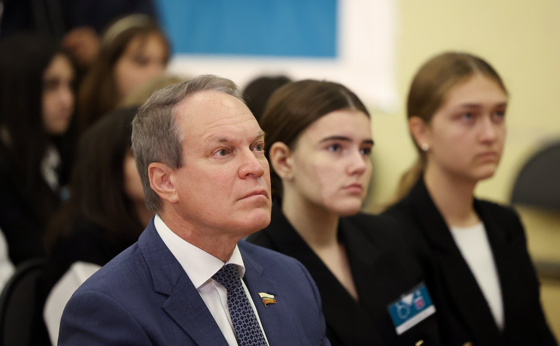 Александр Башкин открыл Неделю документального кино для школьников Астраханской области о событиях и героях СВО