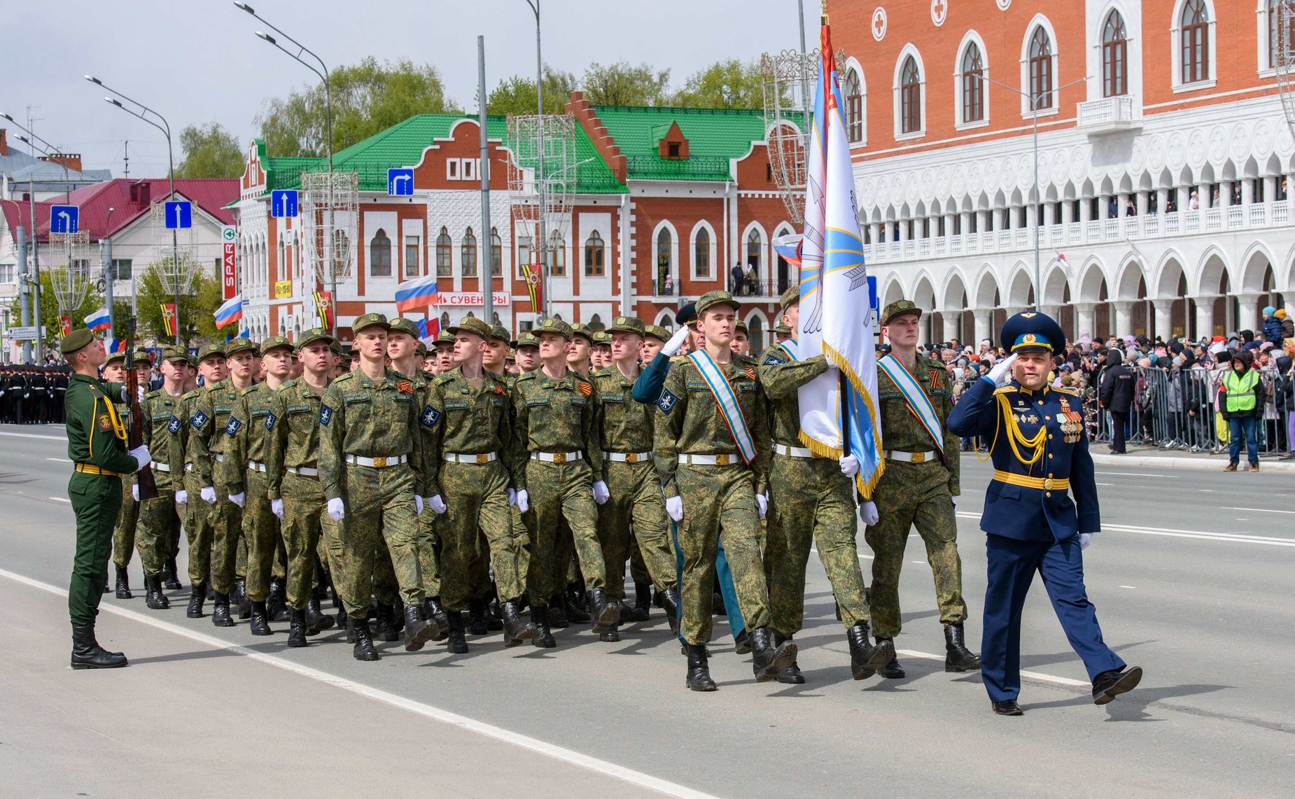 Константин Косачев принял участие в праздничных мероприятиях, посвященных 79-й годовщине Победы в Великой Отечественной войне