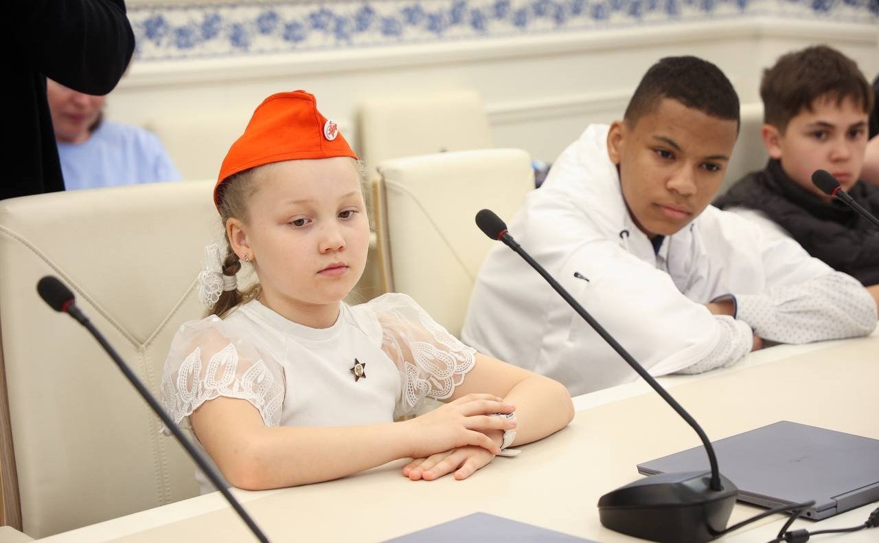 Встреча Айрата Гибатдинова со школьниками Ульяновской области