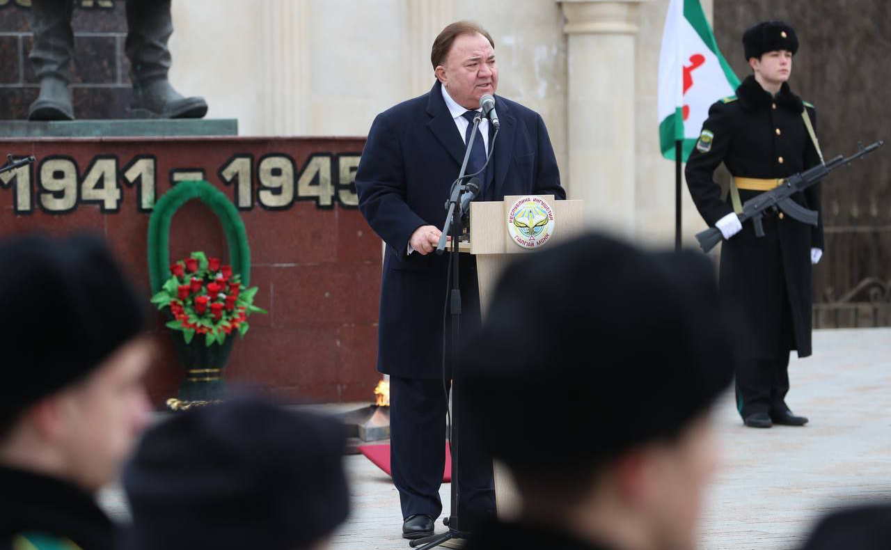 Мухарбек Барахоев в День защитника Отечества принял участие в памятном мероприятии в городе воинской славы Малгобеке