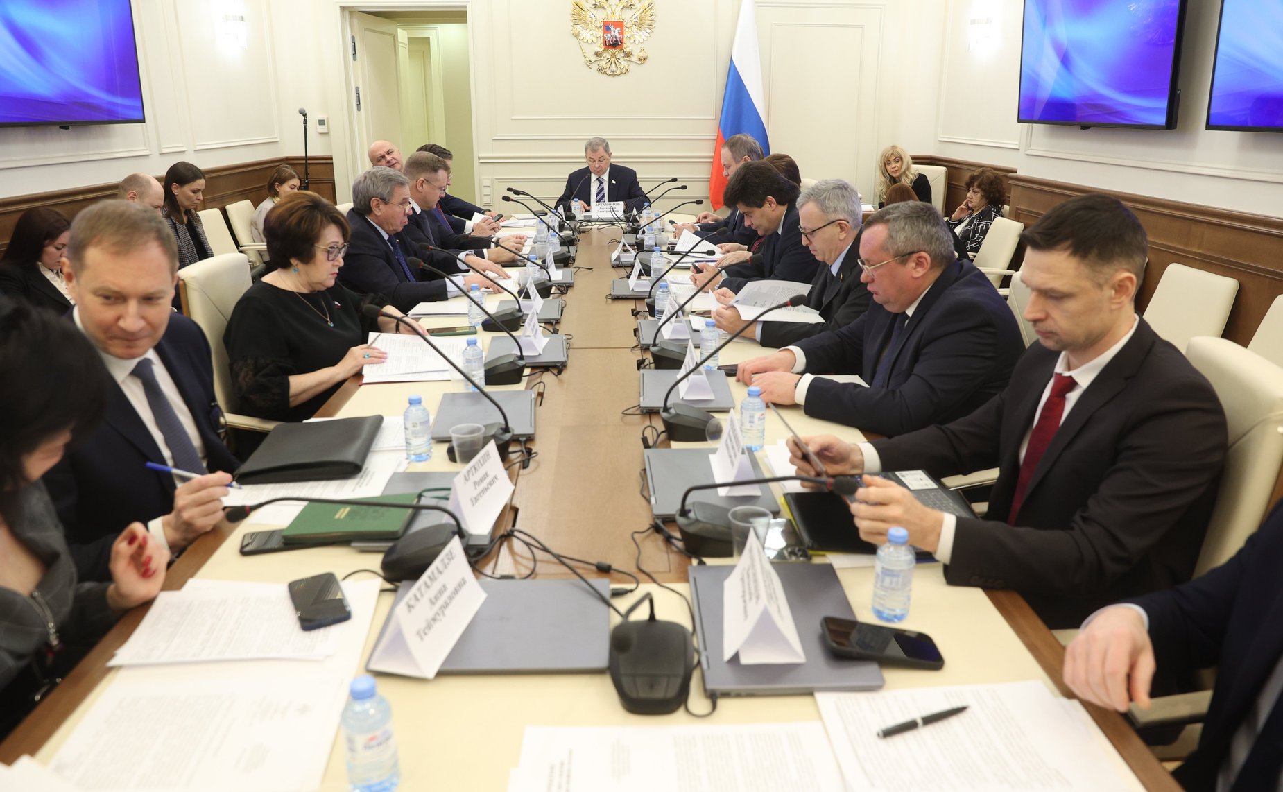 Заседание рабочей группы по подготовке предложений по обеспечению сбалансированности бюджетов субъектов РФ с учетом их особенностей