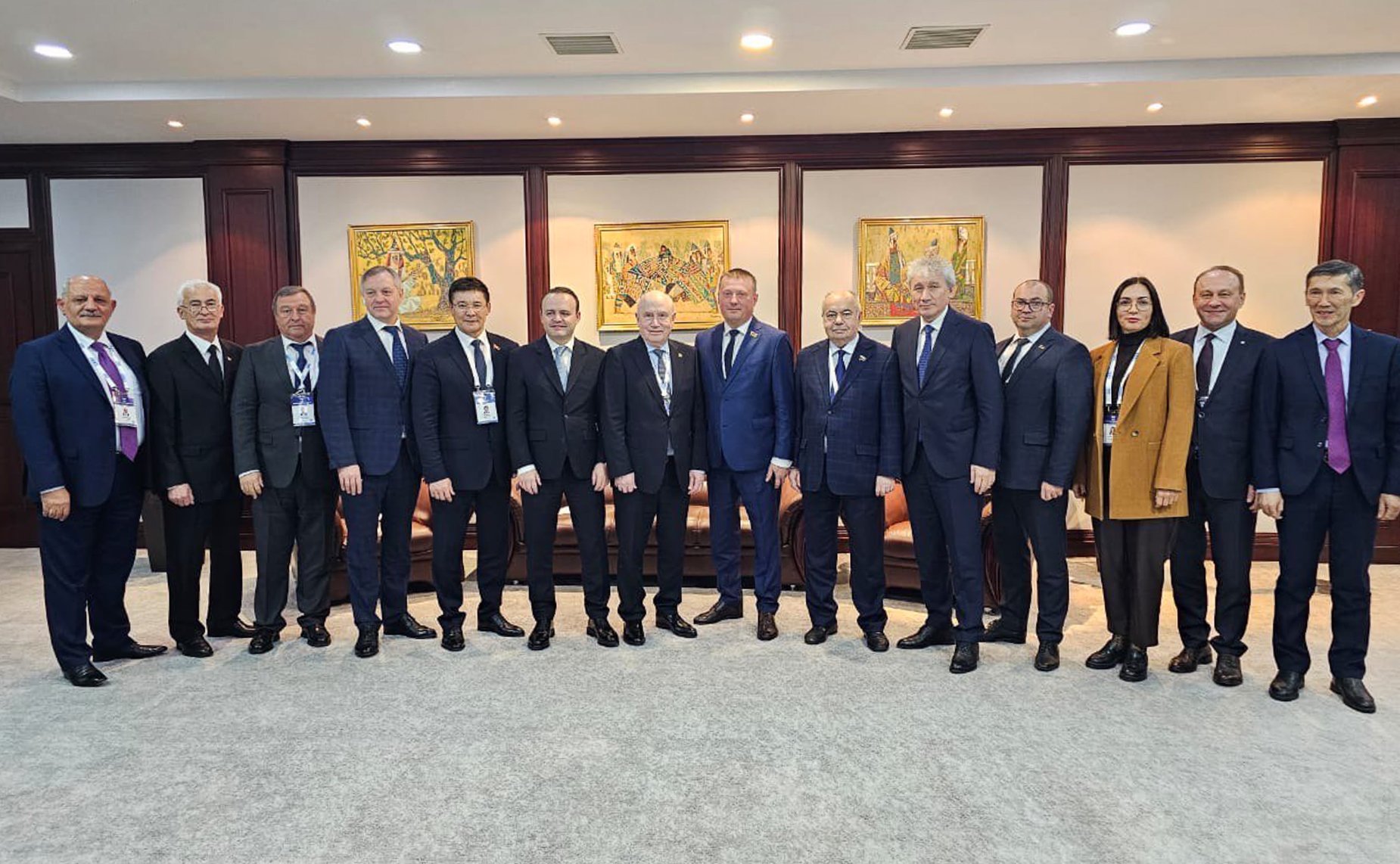 Сенаторы РФ приняли участие в наблюдении за выборами в Законодательную палату Олий Мажлиса Республики Узбекистан