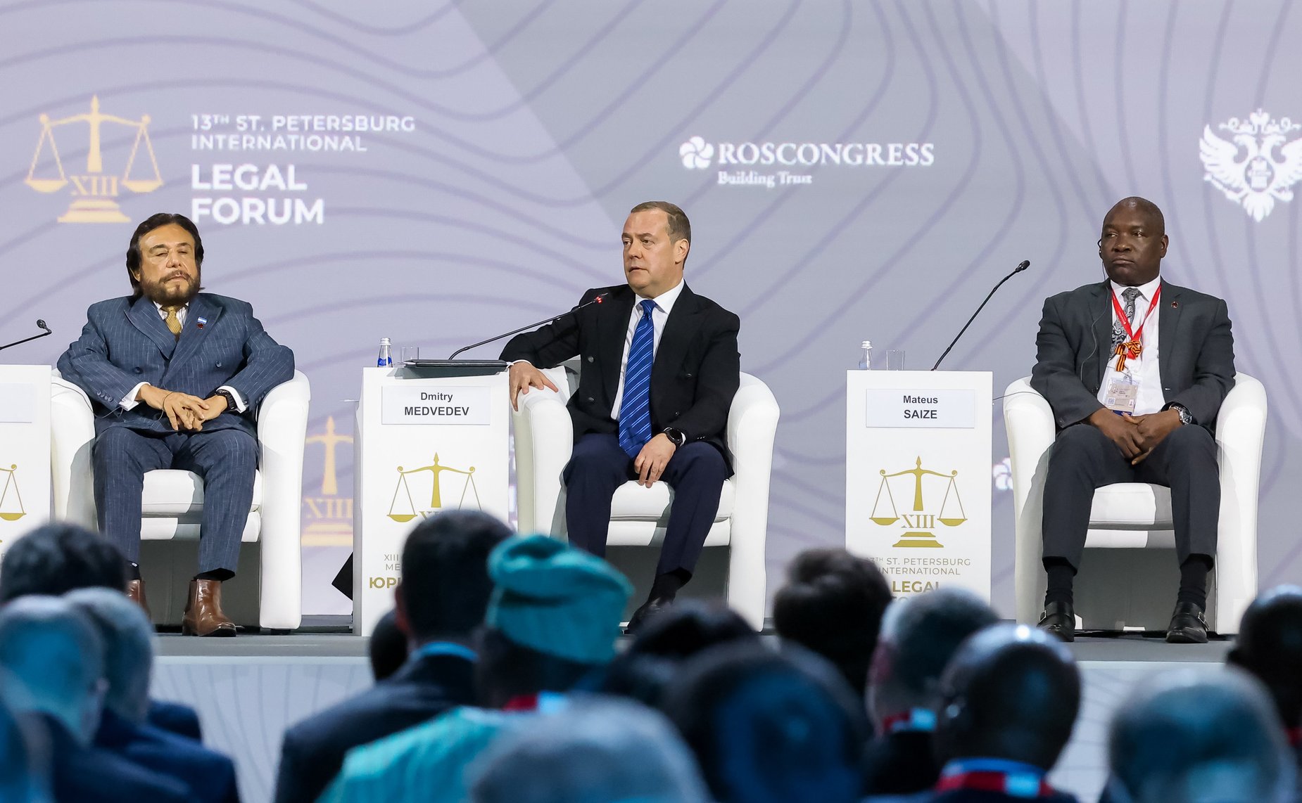Члены Комитета СФ по конституционному законодательству и государственному строительству приняли участие в работе XIII Петербургского международного юридического форума