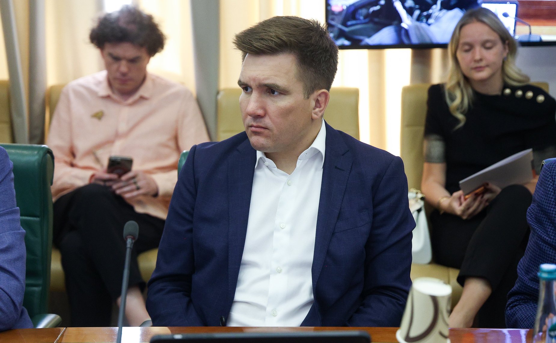 Заседание Комиссии Совета Федерации по информационной политике и взаимодействию со СМИ «Человек как автор информационной революции или как раб информационной революции? Поиск баланса»