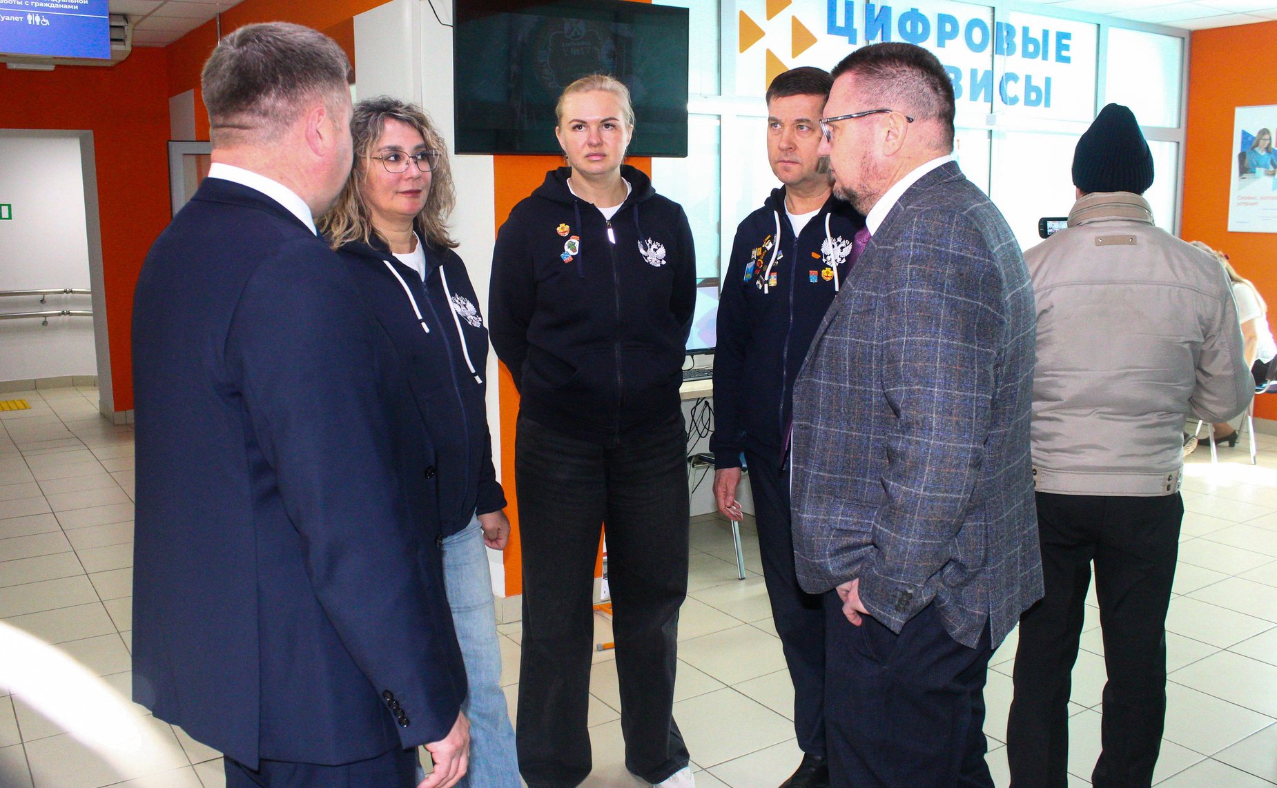 Сенаторы посетили Республиканский центр занятости