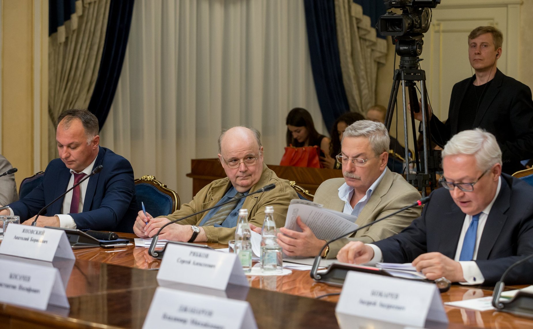 «Круглый стол» Комитета СФ по международным делам