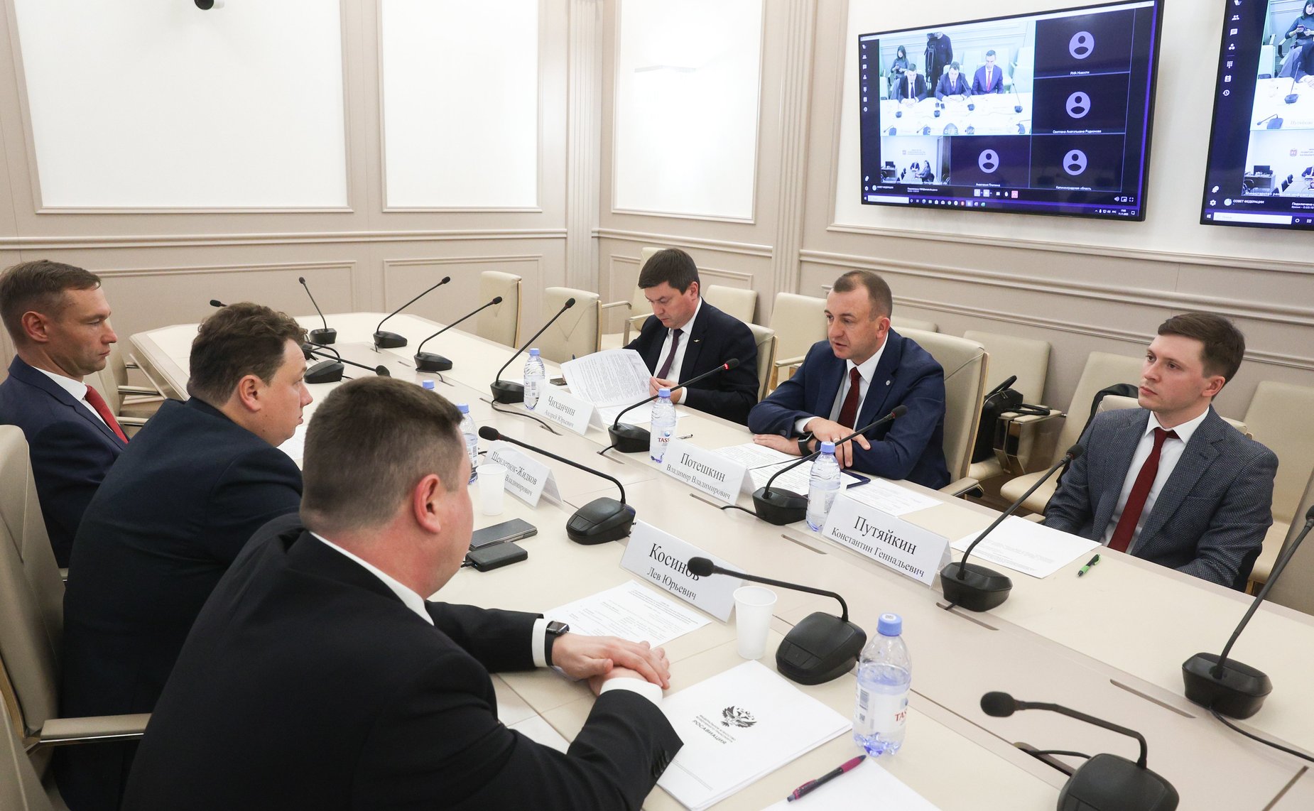 Совещание Комитета Совета Федерации по бюджету и финансовым рынкам на тему «Субсидирование значимо важных пассажирских перевозок»