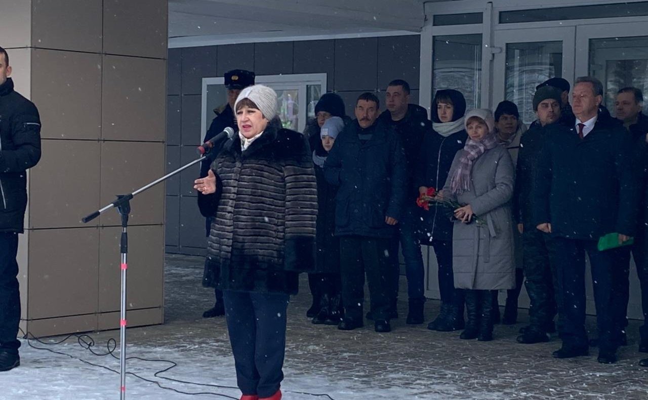 Ольга Хохлова в Вязниках приняла участие в церемонии захоронения красноармейца