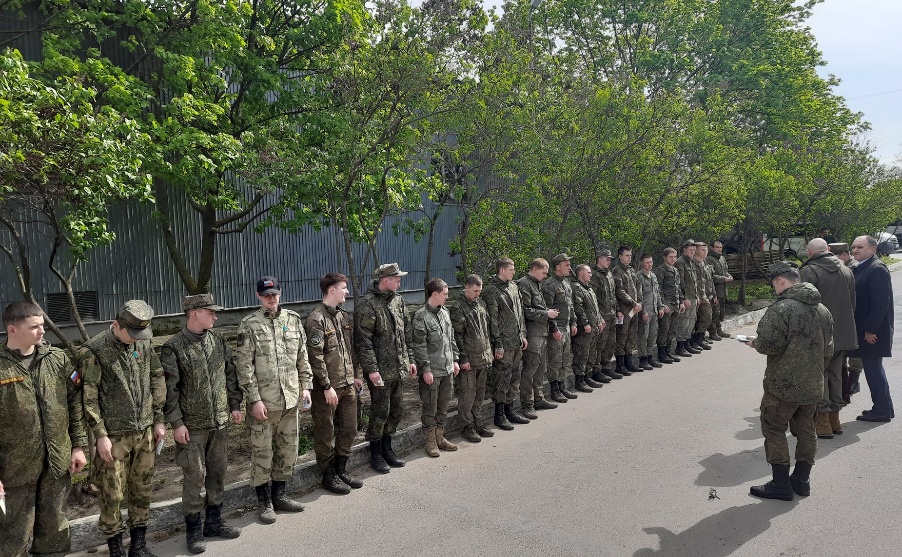 Нина Куликовских приняла участие в доставке груза в военный Центр в Ростове-на-Дону
