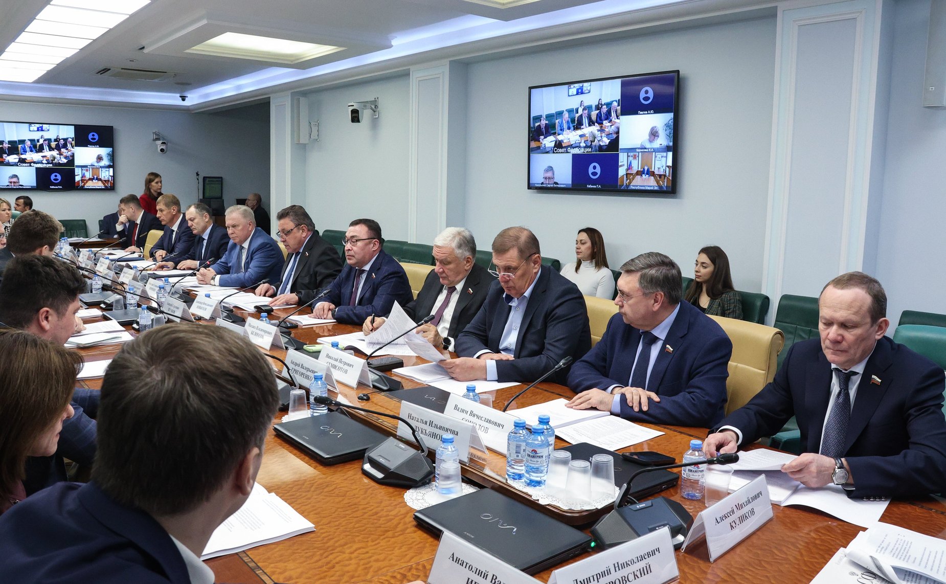 Совещание Комитета Совета Федерации по Регламенту и организации парламентской деятельности на тему «Совершенствование практики применения действующего нормативно-правового регулирования механизмов работы региональных антикоррупционных комиссий»