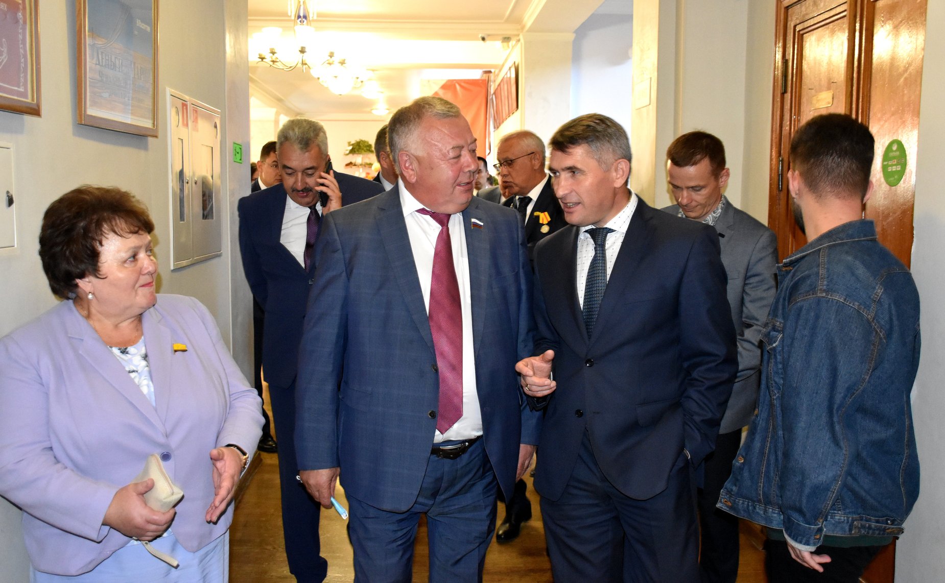 Вадим Николаев вместе с исполняющим обязанности главы Республики Олегом Николаевым принял участие в торжественном мероприятии, посвященном 100-летию образования Чувашпотребсоюза