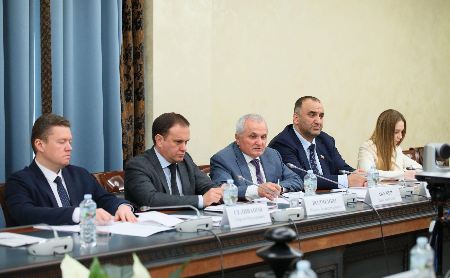 Мохмад Ахмадов принял участие в «круглом столе» на тему «Легализация малых средств размещения на юге России как фактор безопасности развития внутреннего туризма»