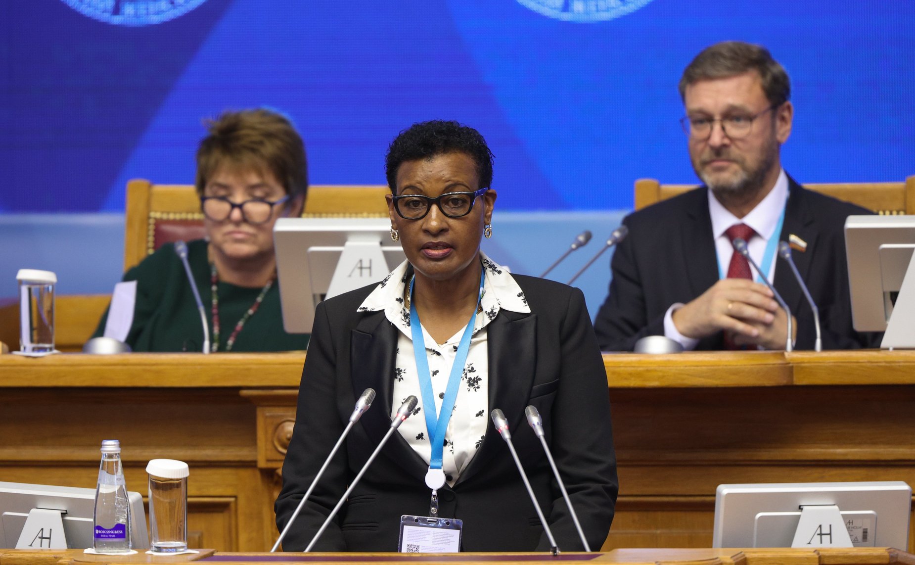 Пленарное заседание – межпарламентского диалога «Миссия женщин в развитии дипломатии мира и доверия»