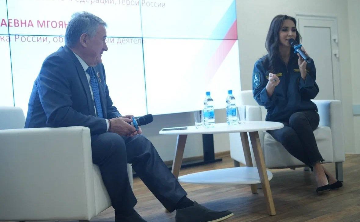 Юрий Воробьев поздравил спасателей Вологодской области, преподавательский состав и воспитанников образовательного центра «Корабелы Прионежья» с профессиональным праздником — Днем спасателя