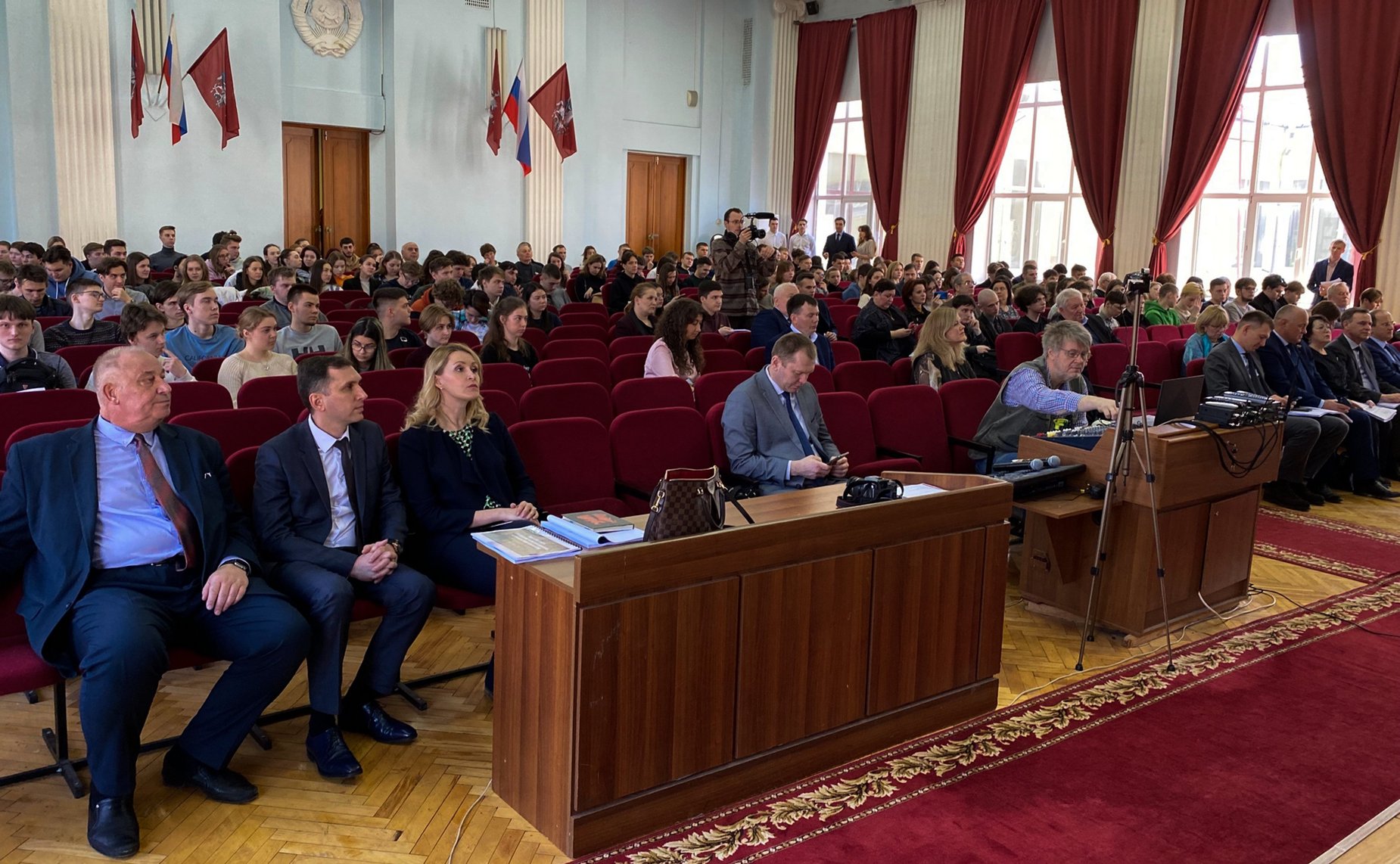 Парламентские слушания на тему «Землеустроительное обеспечение вовлечения в оборот неиспользуемых земель сельскохозяйственного назначения»