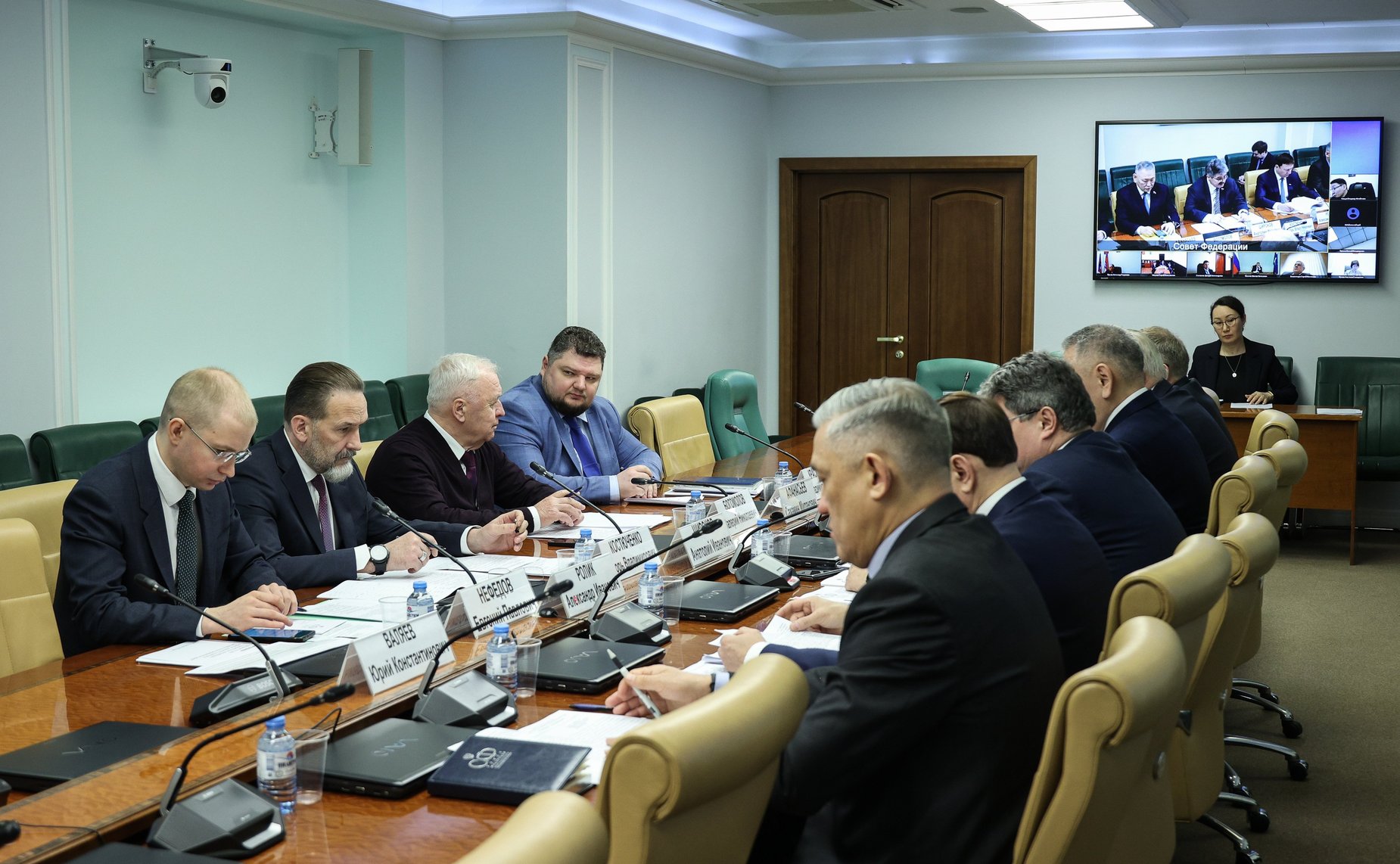 Совещание на тему «О приоритетных направлениях развития дорожного хозяйства в Дальневосточном федеральном округе»