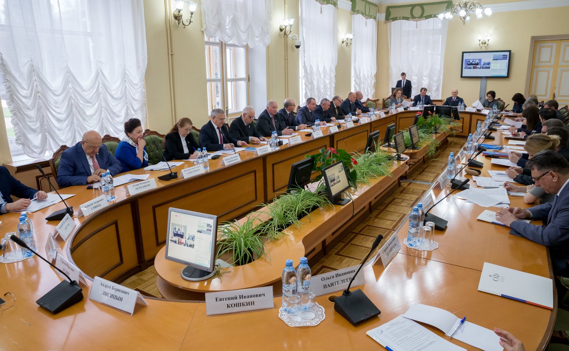 Парламентские слушания на тему «Ключевые факторы развития аграрного образования»