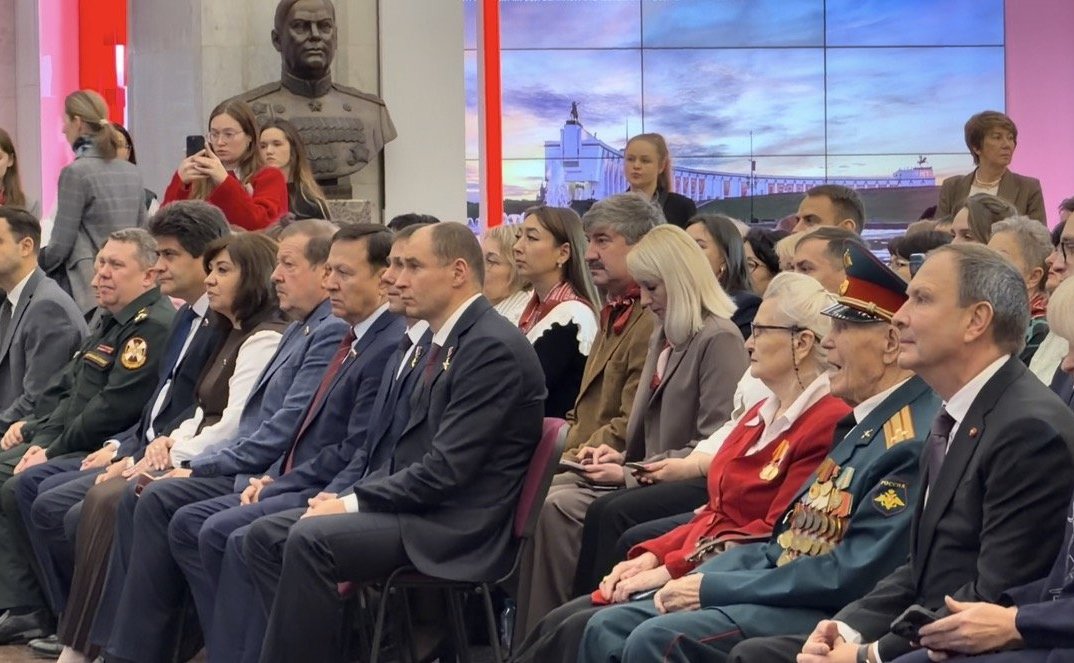 Сенаторы РФ приняли участие в торжественной церемонии награждения победителей и призеров Всероссийского конкурса исследовательских проектов «Без срока давности» и Всероссийского фестиваля методических разработок по кинопедагогике «Лента памяти»