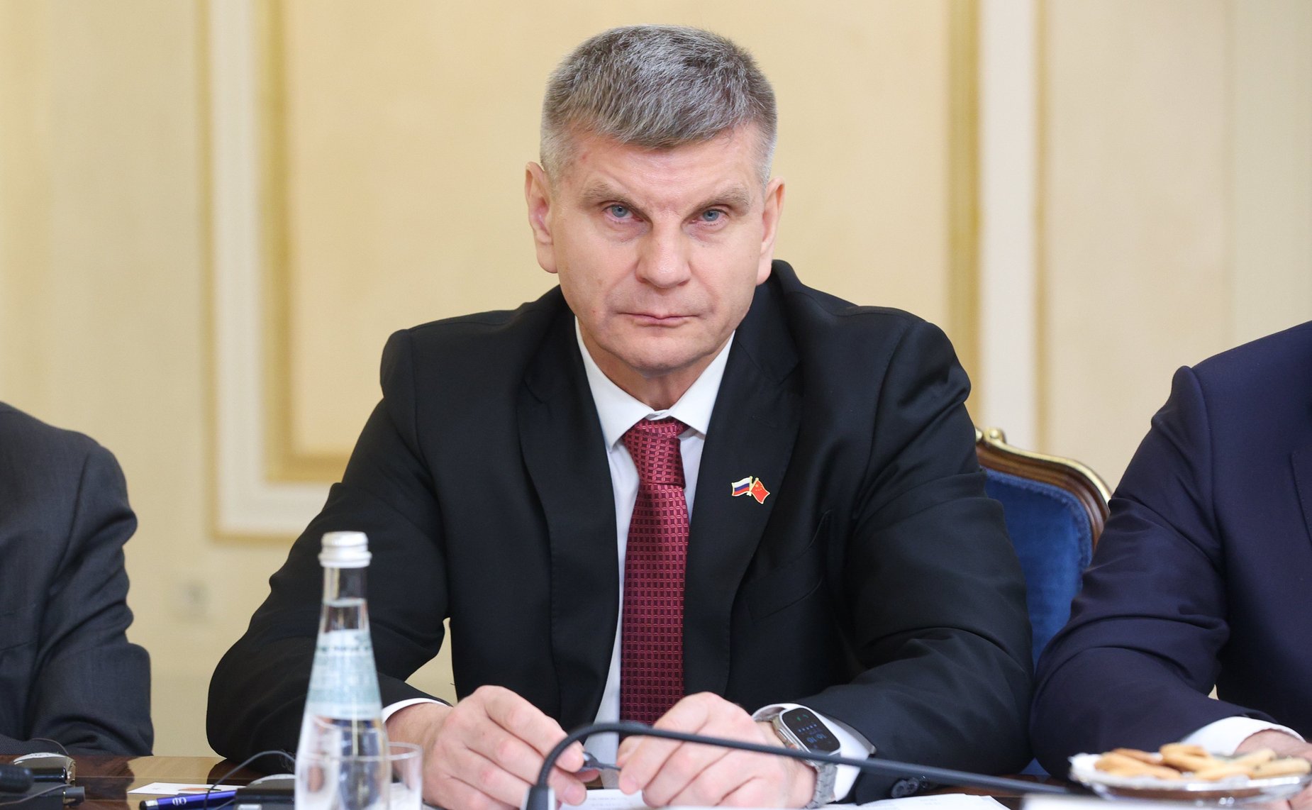 Геннадий Голов