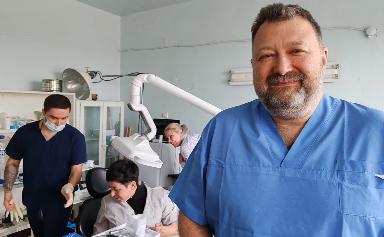 Игорь Кастюкевич оказал содействие в приезде врачей-стоматологов в Херсонскую область для лечения льготных категорий граждан