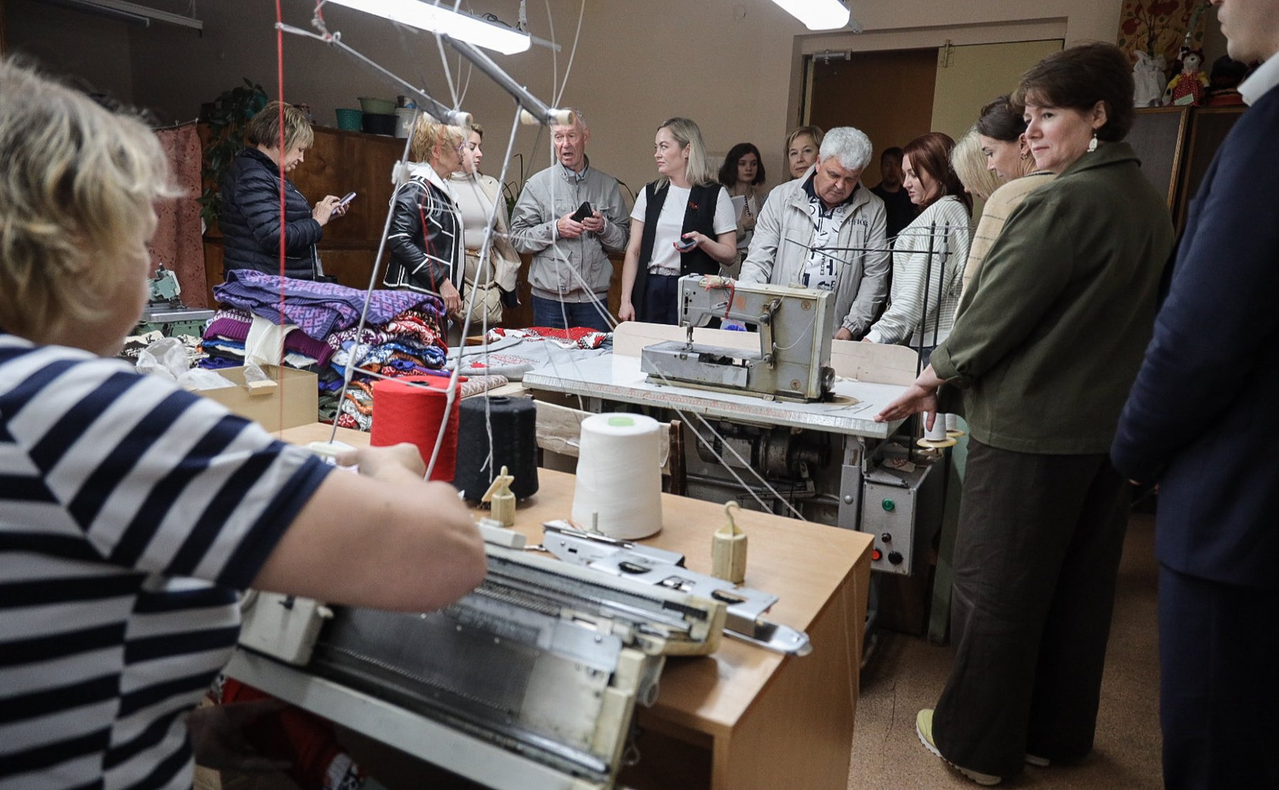 Члены Комиссии Совета Федерации по сохранению и развитию народных художественных промыслов встретились с представителями Художественного косторезного училища им.Н.Буторина и предприятия «Беломорские узоры»