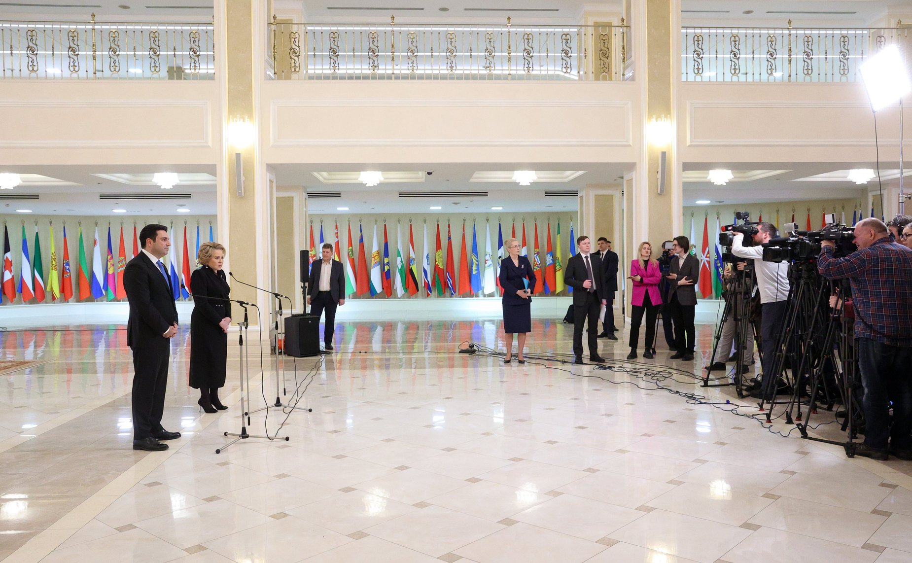 Встреча Председателя Совета Федерации Валентины Матвиенко с Председателем Национального Собрания Республики Армения Аленом Симоняном