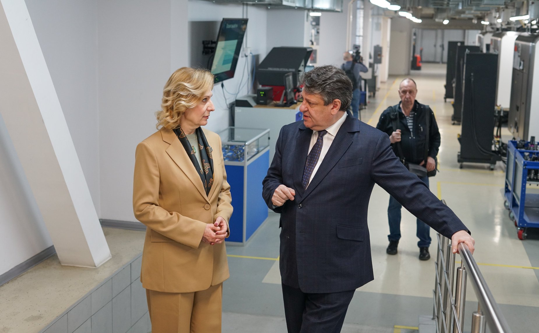 Заместитель Председателя Совета Федерации Инна Святенко посетила производство Центра инноваций в травматологии и ортопедии Ростеха