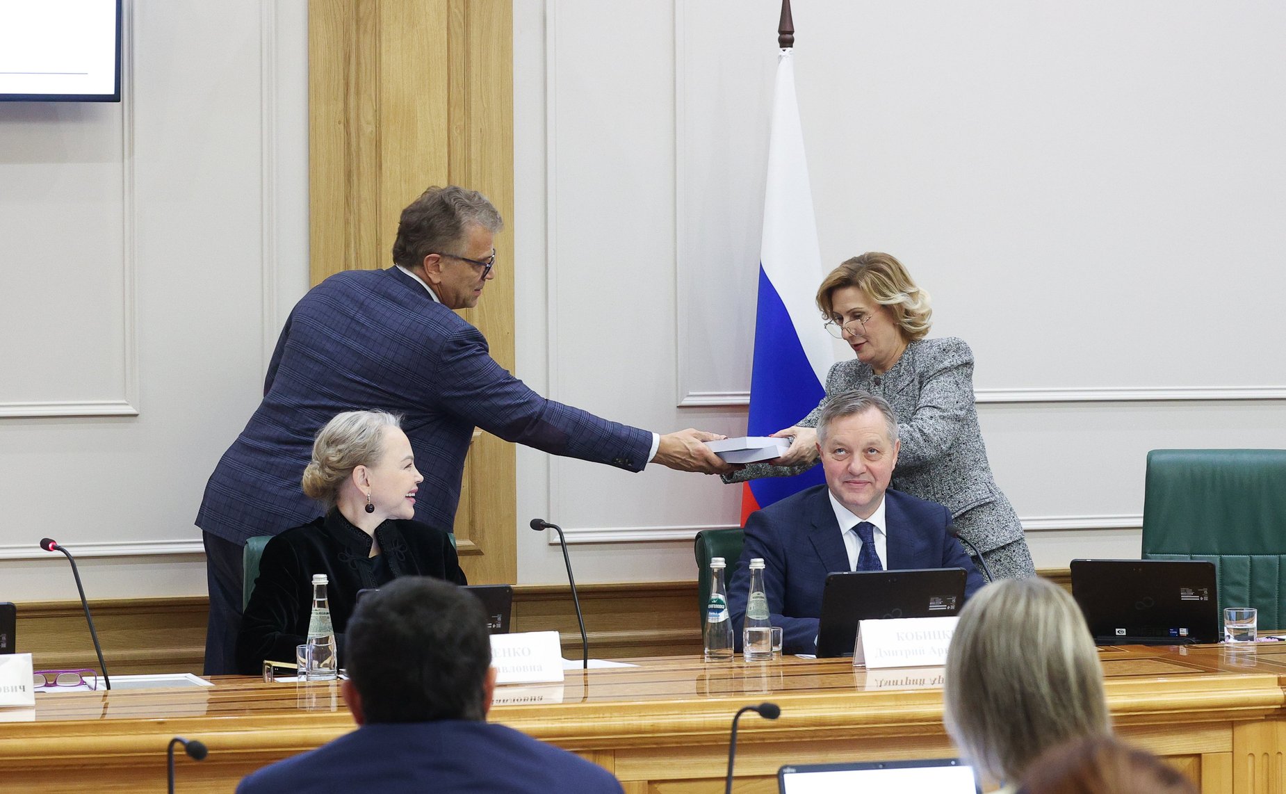 Заседание Организационного комитета четвертого Международного форума «Содружество моды»