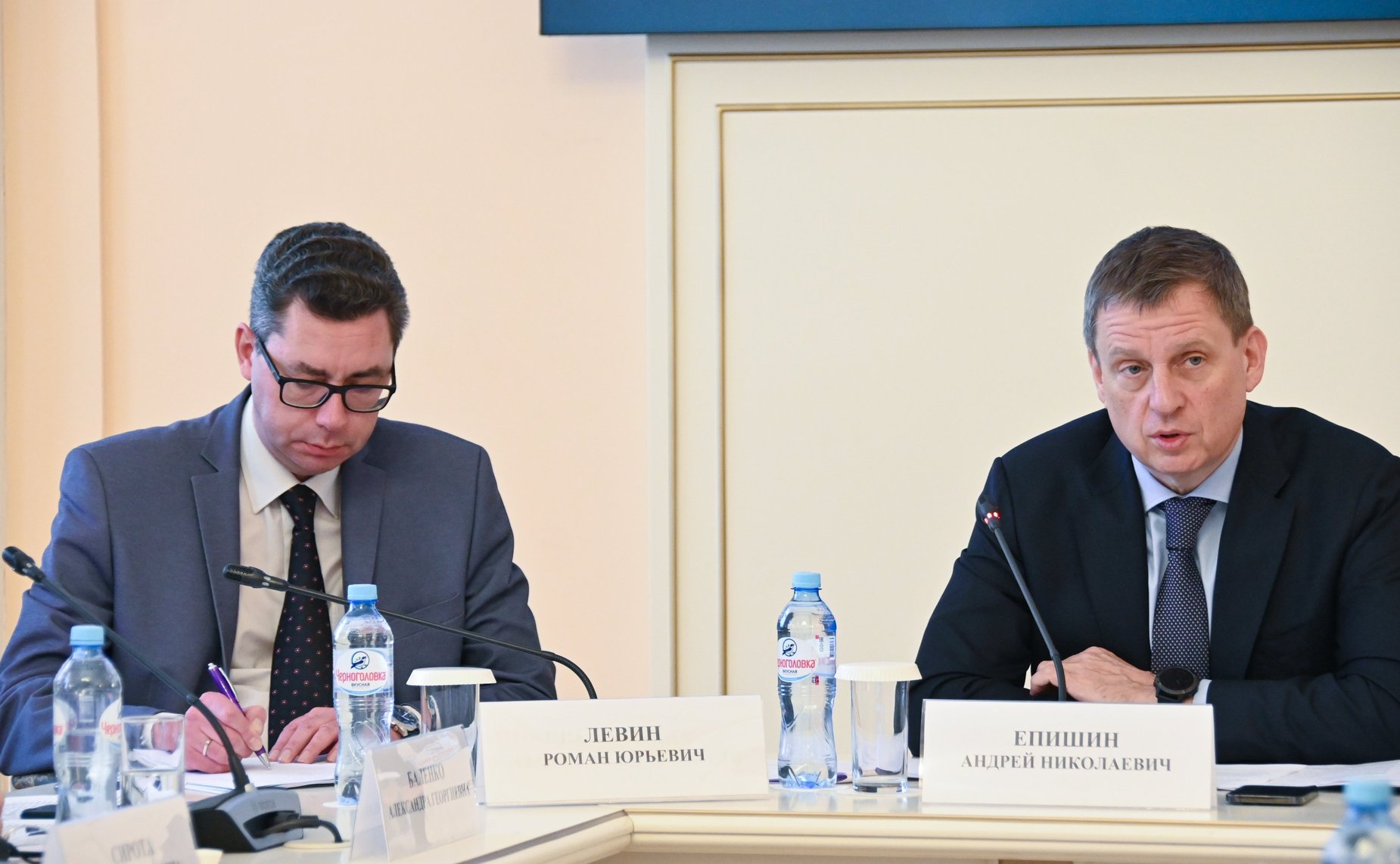 Участие сенаторов в заседании рабочей группы МПА СНГ по подготовке модельного закона «О платформенной занятости»