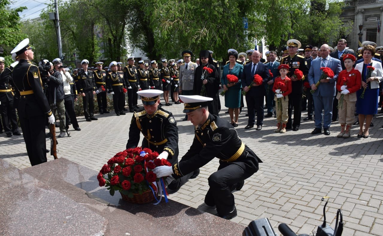 Екатерина Алтабаева и Сергей Колбин поздравили Черноморский флот с 238-й годовщиной со дня основания