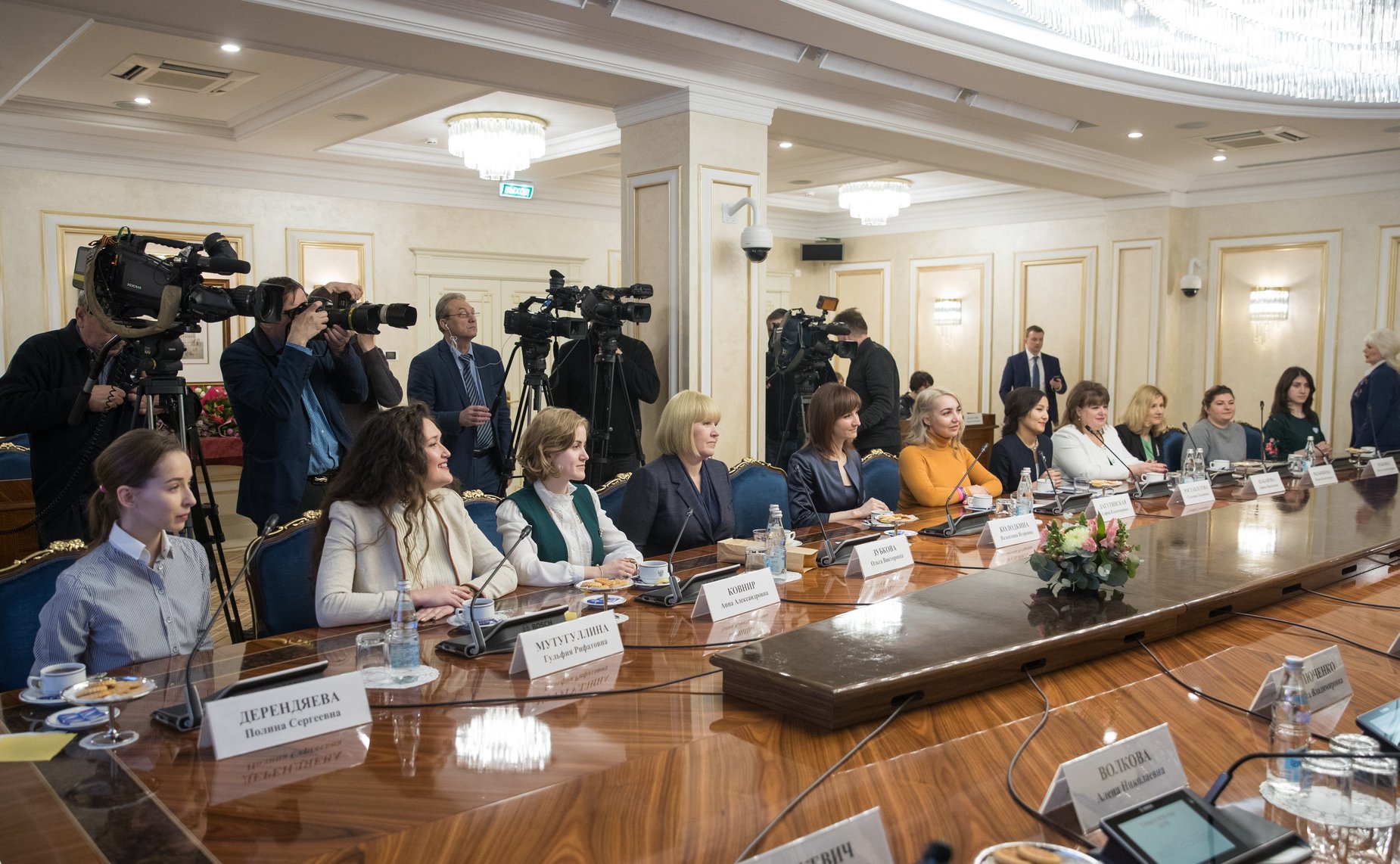 Встреча В. Матвиенко с женщинами-участницами волонтерского марафона, приуроченного к Году добровольца в России