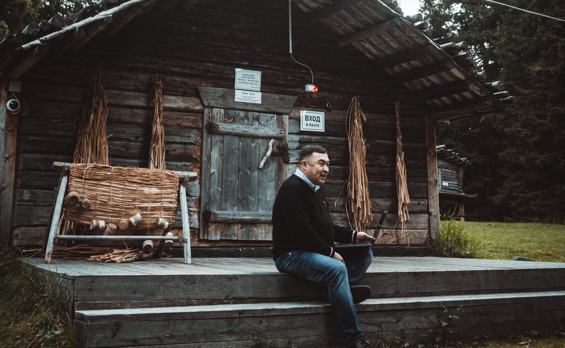 Александр Новьюхов посетил Этнографический музей «Торум Маа»