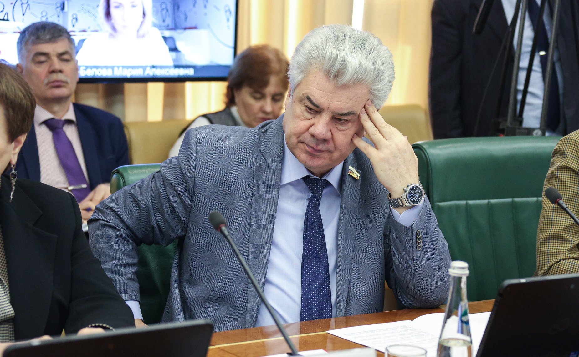 Виктор Бондарев
