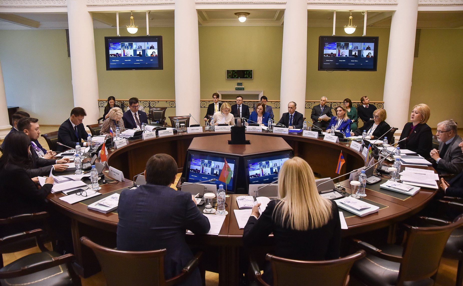 Лилия Гумерова провела заседание Постоянной комиссии МПА СНГ по науке и образованию