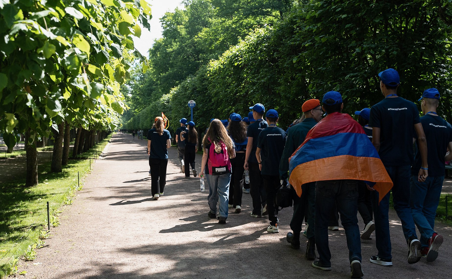 Участники культурно-образовательного проекта «Поезд Памяти» посещают город Санкт-Петербург