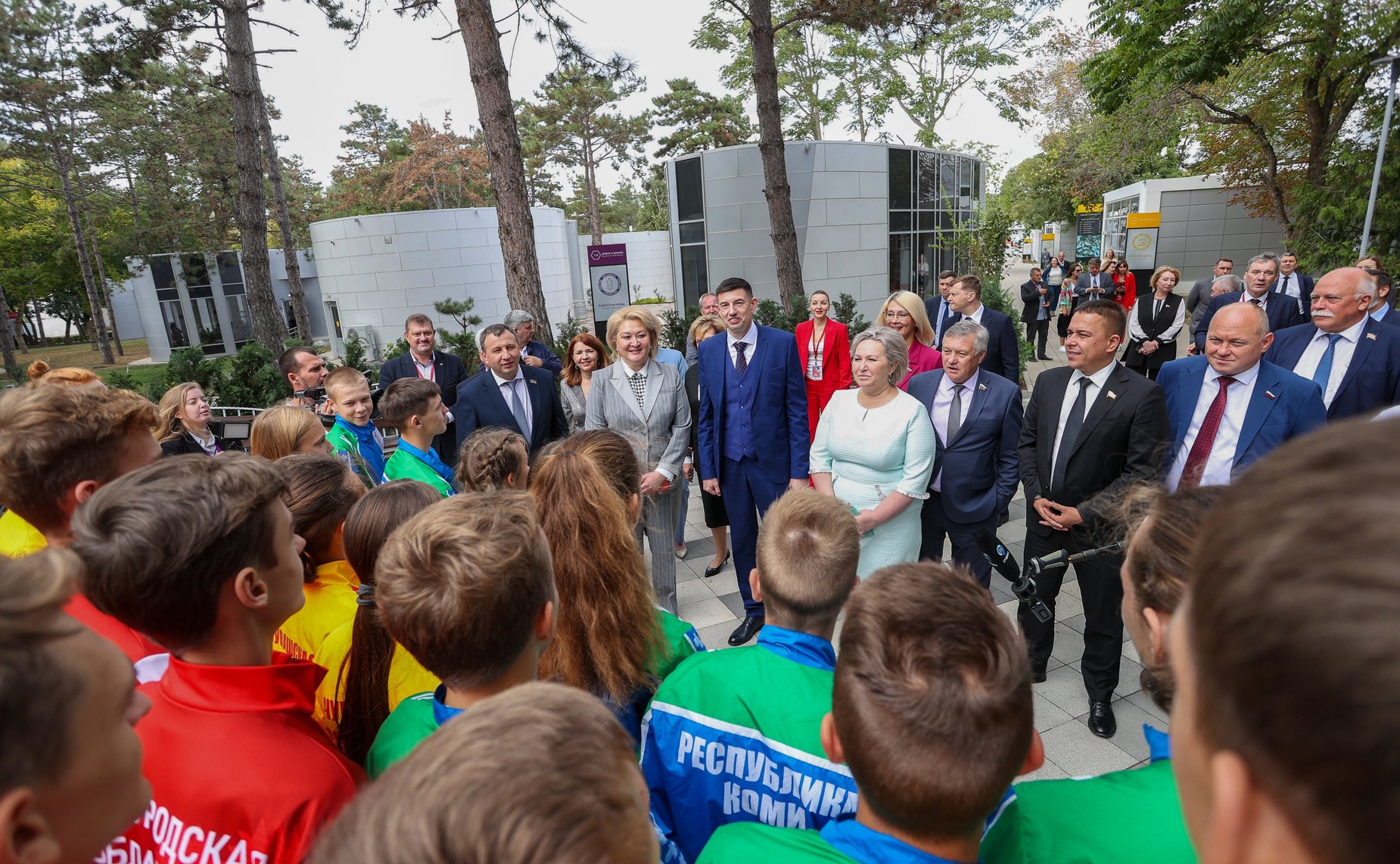 Совместное выездное совещание Комитета СФ по науке, образованию и культуре и Комитета СФ по федеративному устройству, региональной политике, местному самоуправлению и делам Севера