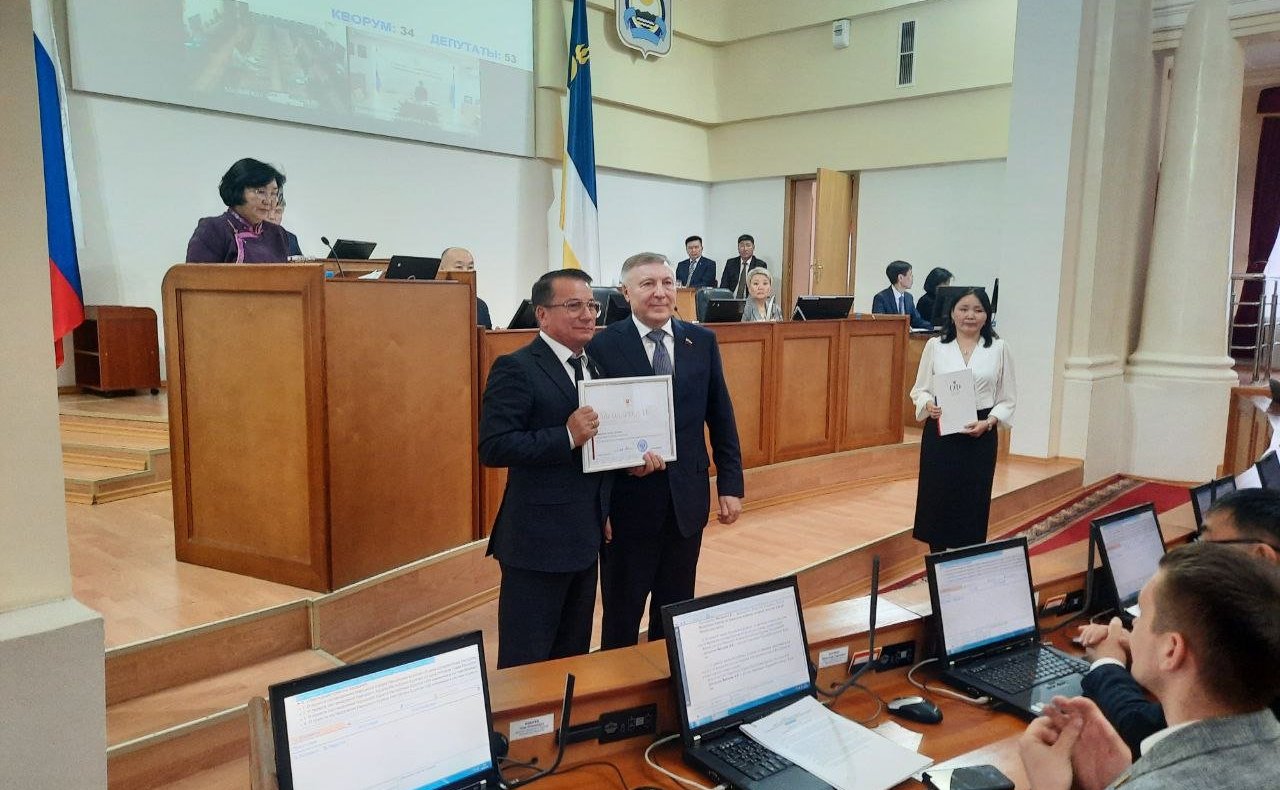 Александр Варфоломеев принял участие в работе 16-й сессии Народного Хурала Республики Бурятия