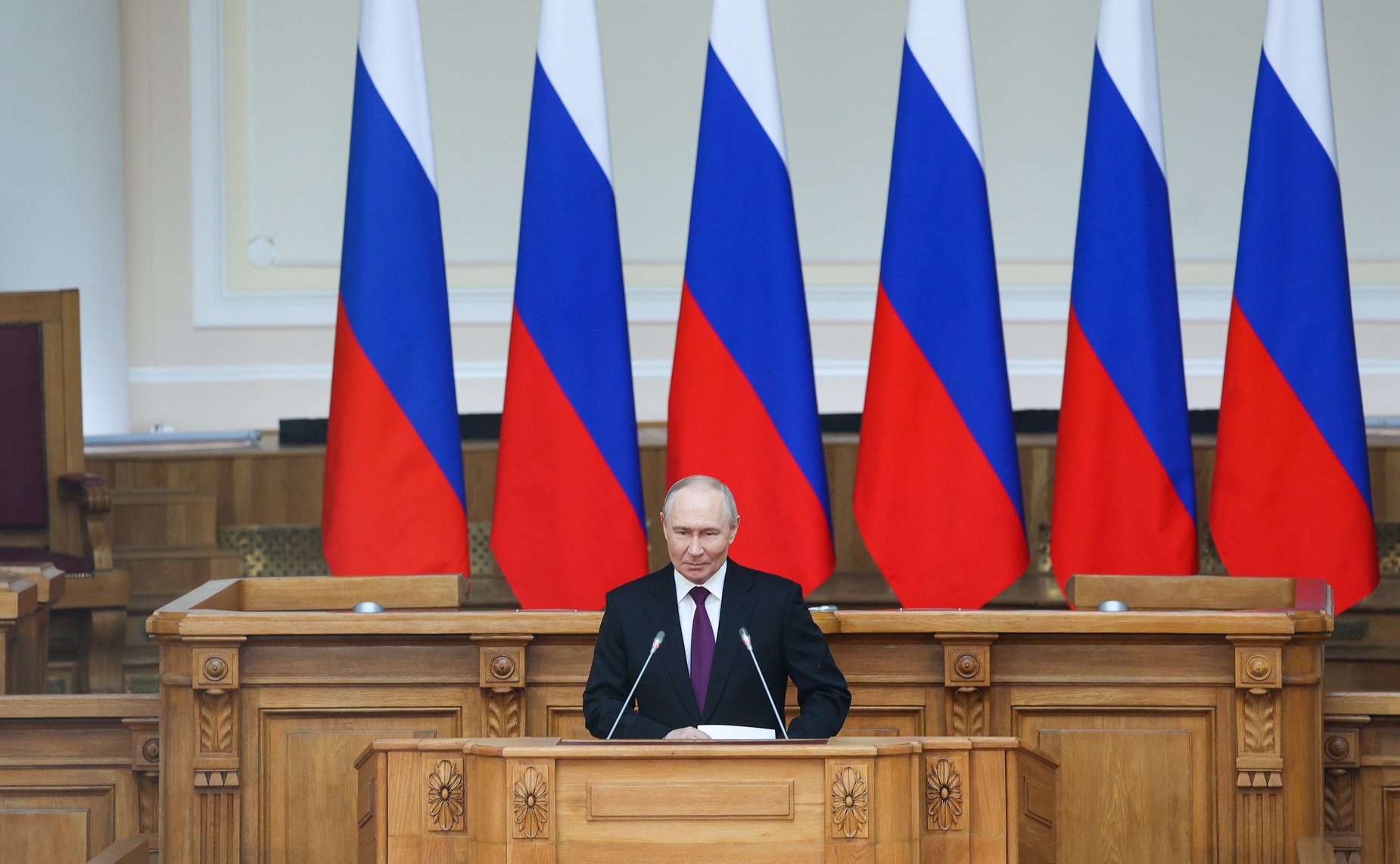 Президент Российской Федерации Владимир Путин встретился с членами Совета законодателей РФ при Федеральном Собрании