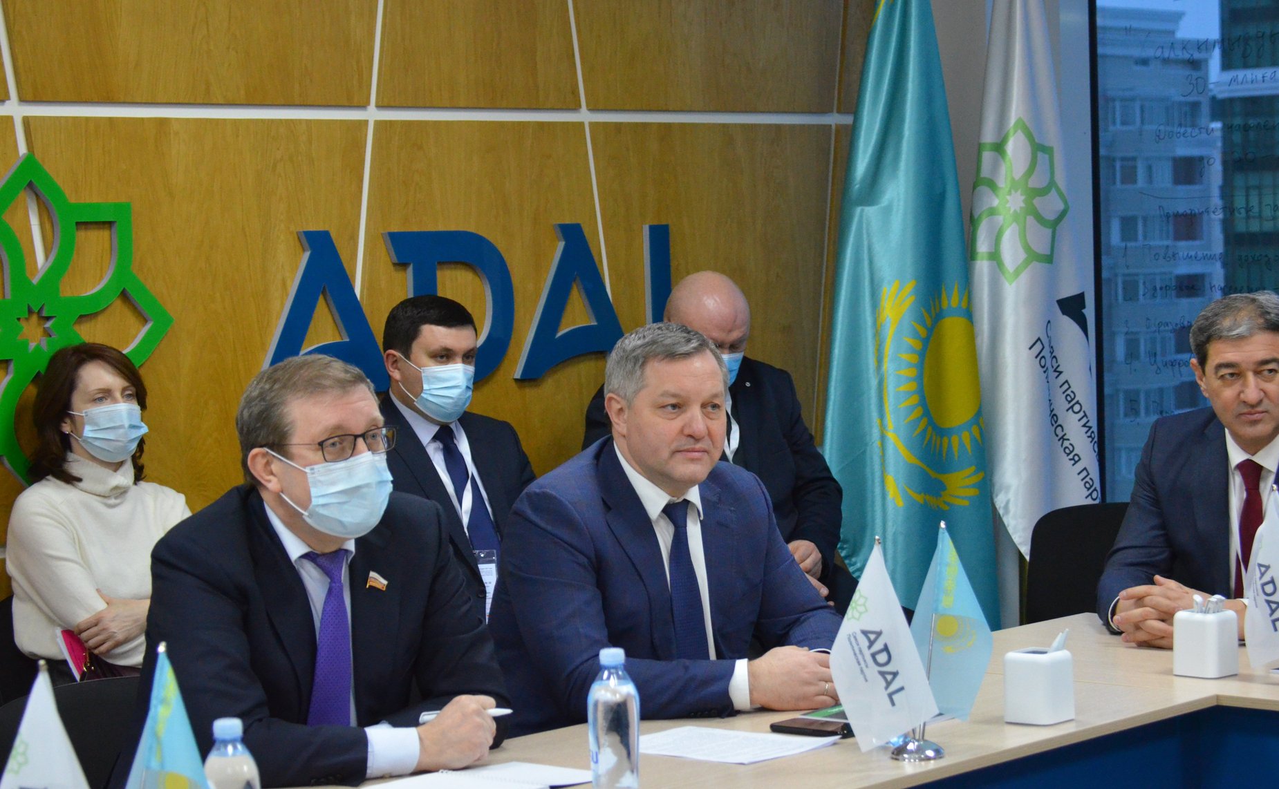 Делегация Совета Федерации принимает участие в наблюдении за проведением выборов депутатов Мажилиса Парламента Республики Казахстан