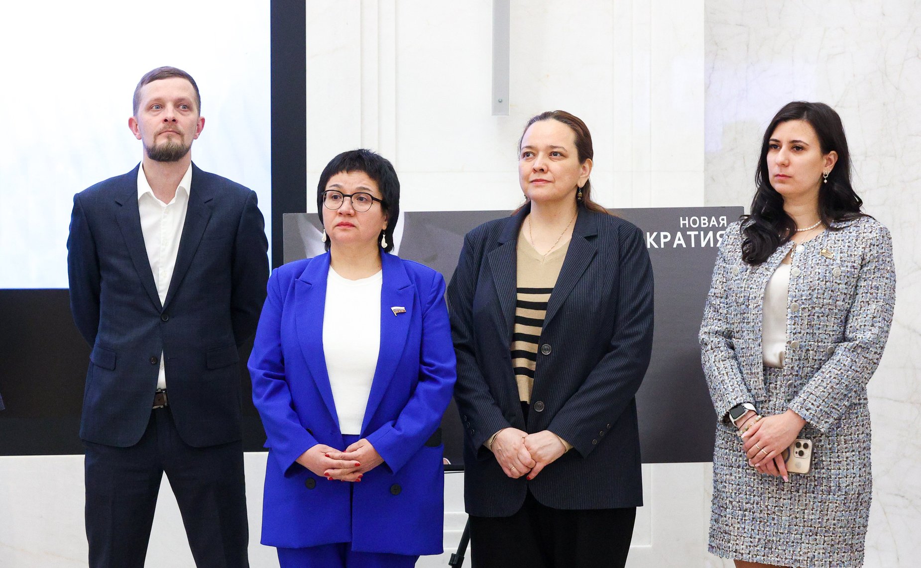 Открытие в Совете Федерации выставки работ победителей и участников первого сезона Конкурса современного плакатного искусства им. С. Ефремова «Время смыслов 20:25»