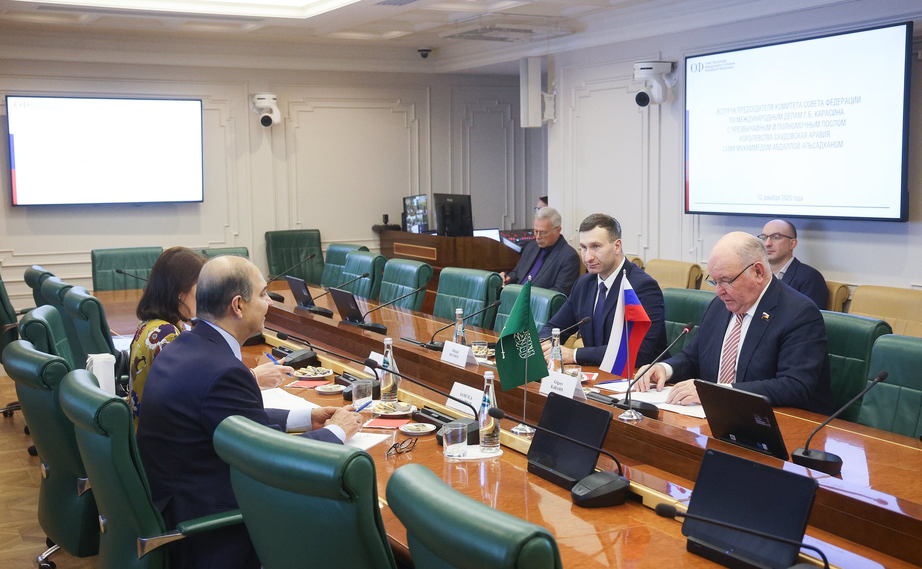 Встреча председателя Комитета СФ по международным делам Григория Карасина с Чрезвычайным и Полномочным Послом Королевства Саудовская Аравия в Российской Федерации Сами Бен Мухаммедом Абдаллой Аль-Садханом