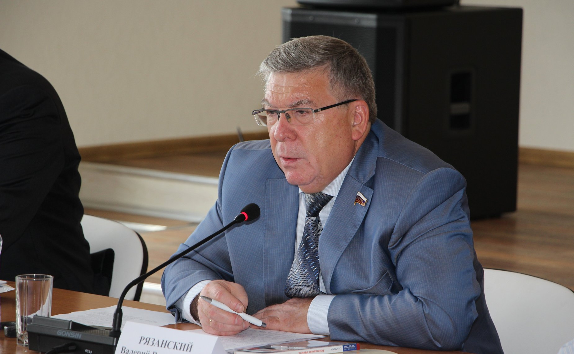 В. Рязанский