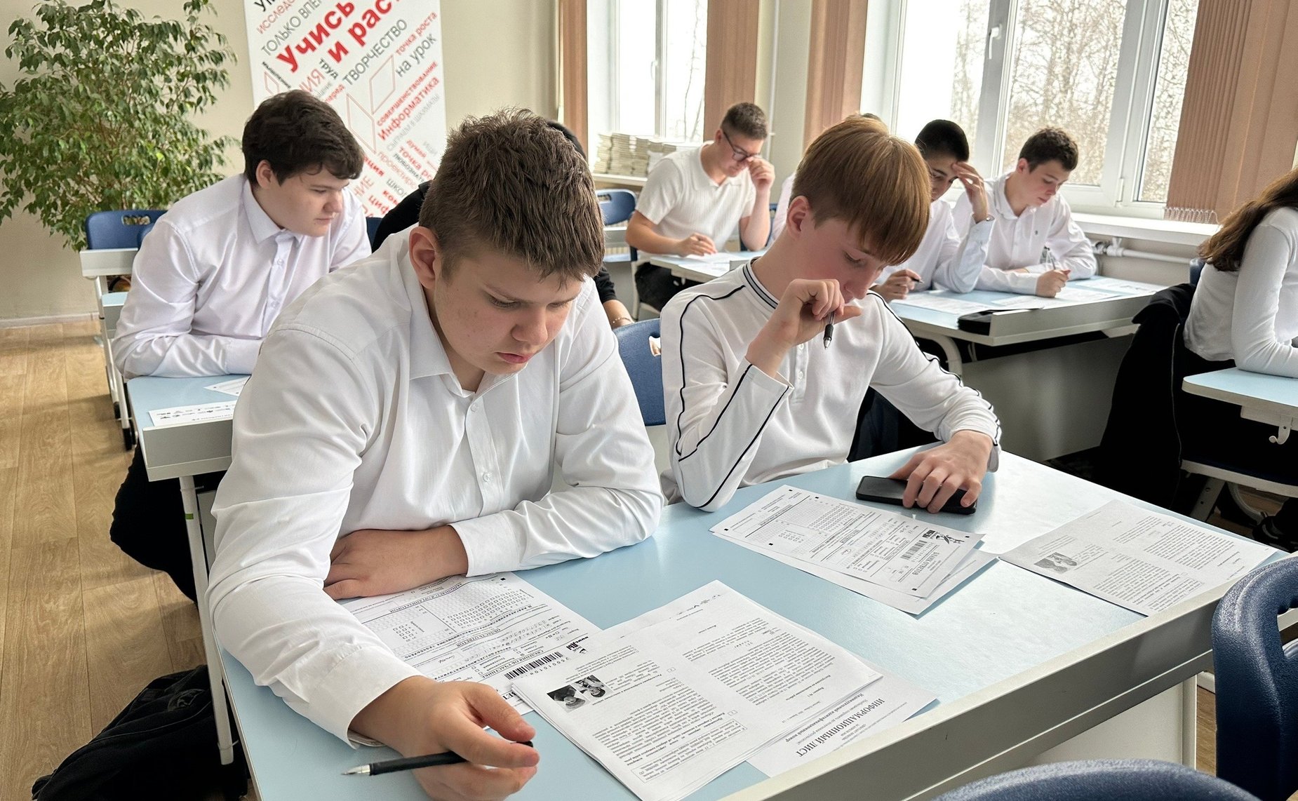 Игорь Мурог написал «Диктант Победы» в родной школе