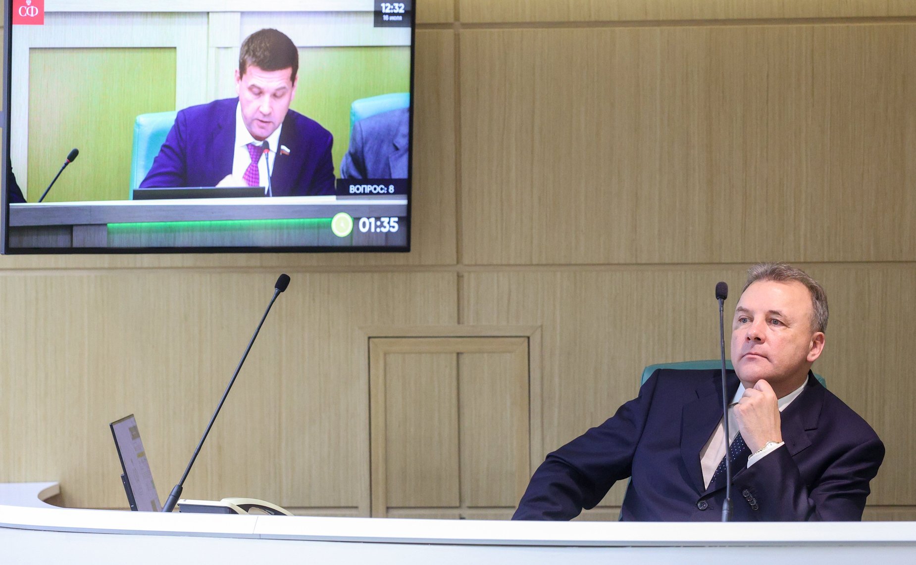 Артур Муравьев