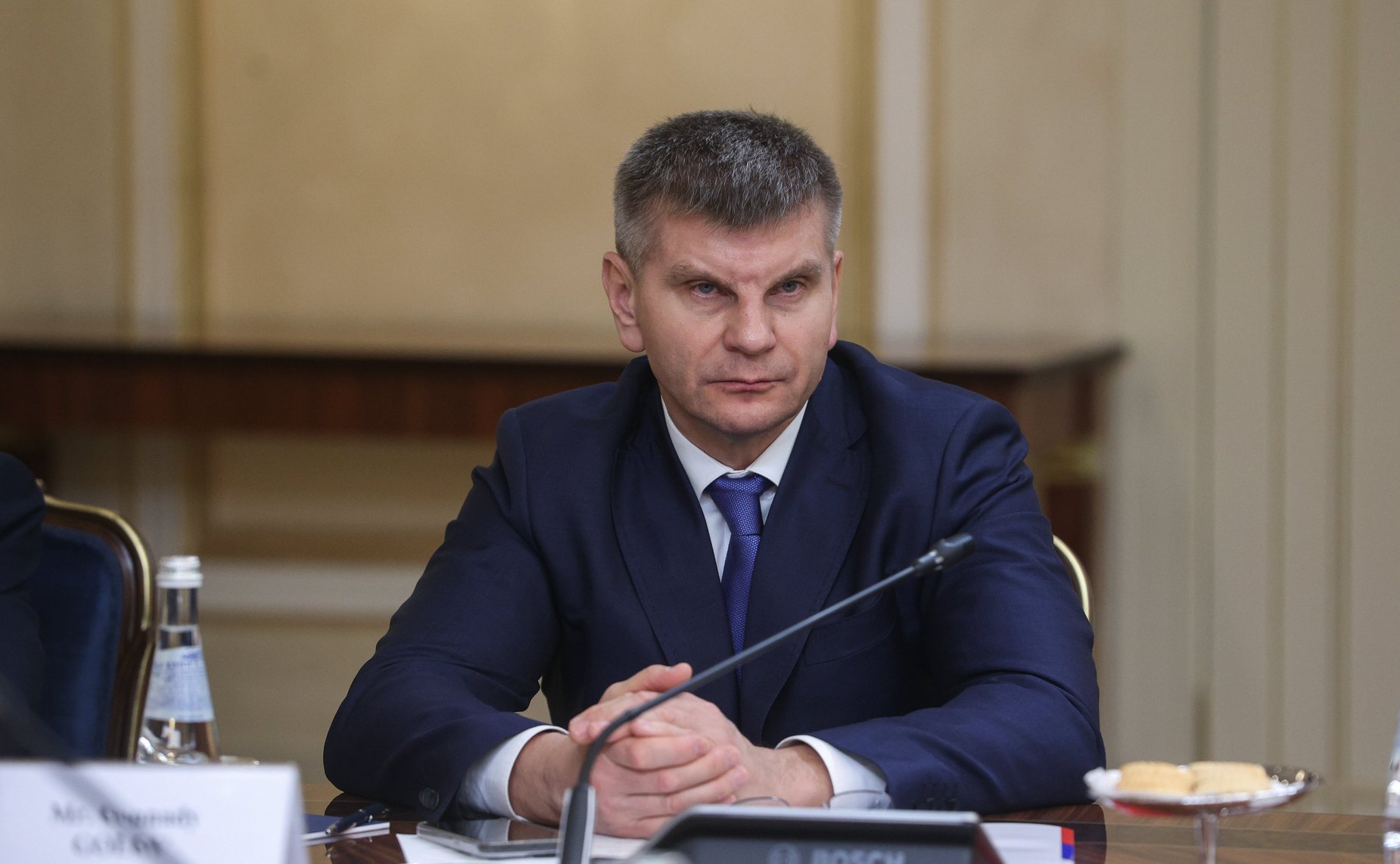 Геннадий Голов