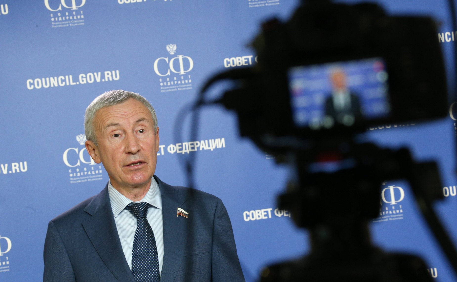 Брифинг председателя Временной комиссии СФ по защите государственного суверенитета и предотвращению вмешательства во внутренние дела РФ Андрея Климова