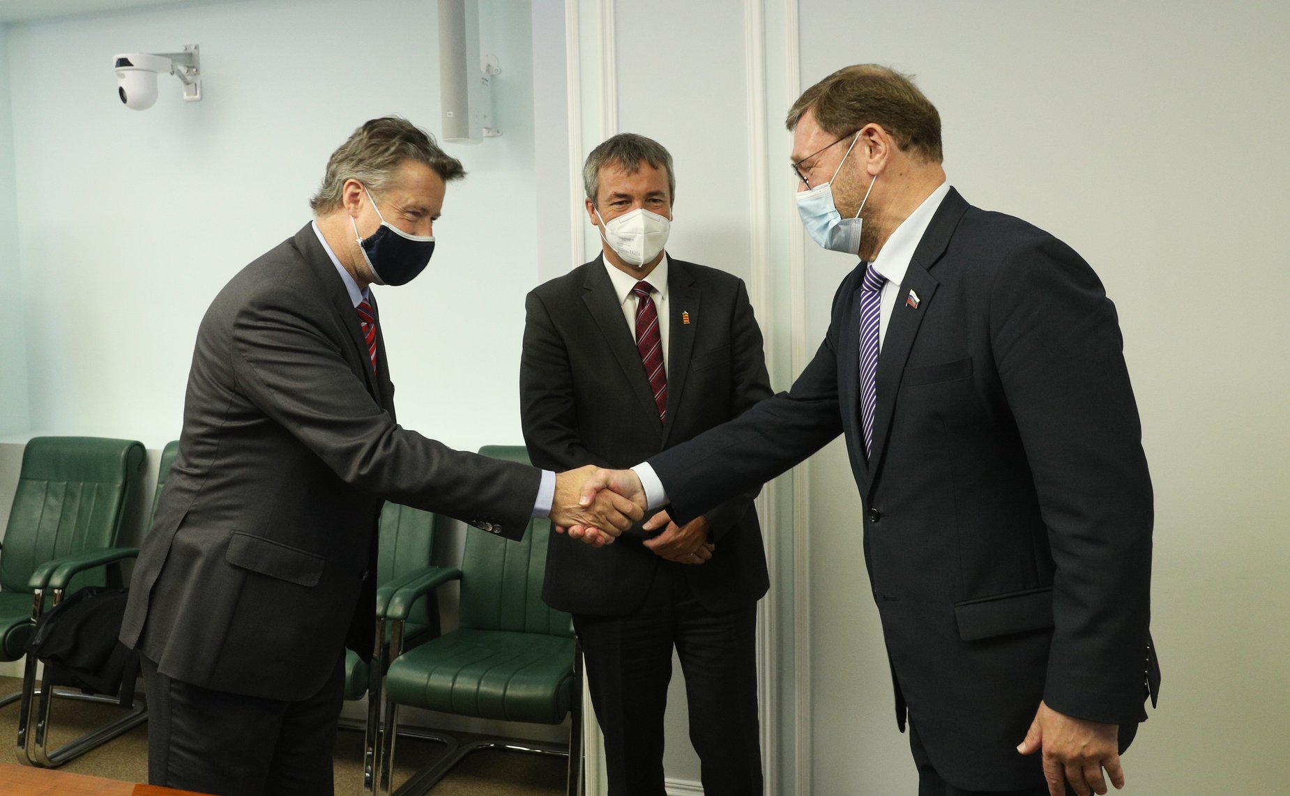 Встреча заместителя Председателя СФ Константина Косачева с депутатом Бундестага Федеративной Республики Германия, Координатором межобщественного сотрудничества с Россией, Центральной Азией и странами Восточного партнерства ФРГ