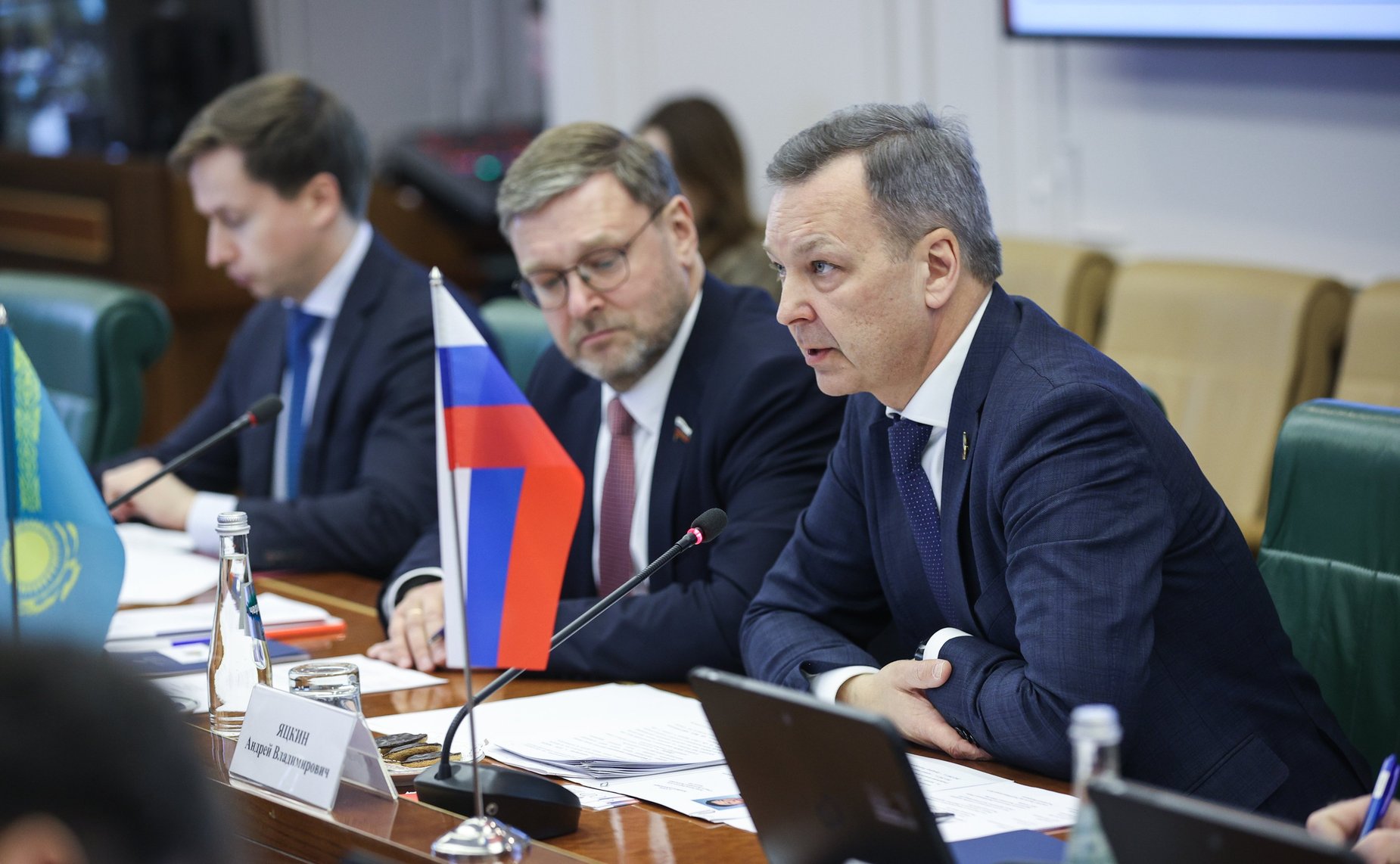 Встреча первого заместителя Председателя СФ Андрея Яцкина с заместителем Председателя Сената Парламента Республики Казахстан