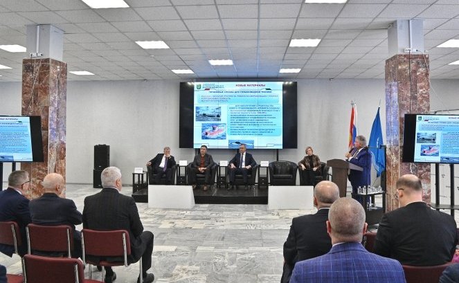 Анатолий Артамонов принял участие в расширенном заседании регионального координационного совета при губернаторе по науке, инновационным технологиям и образованию