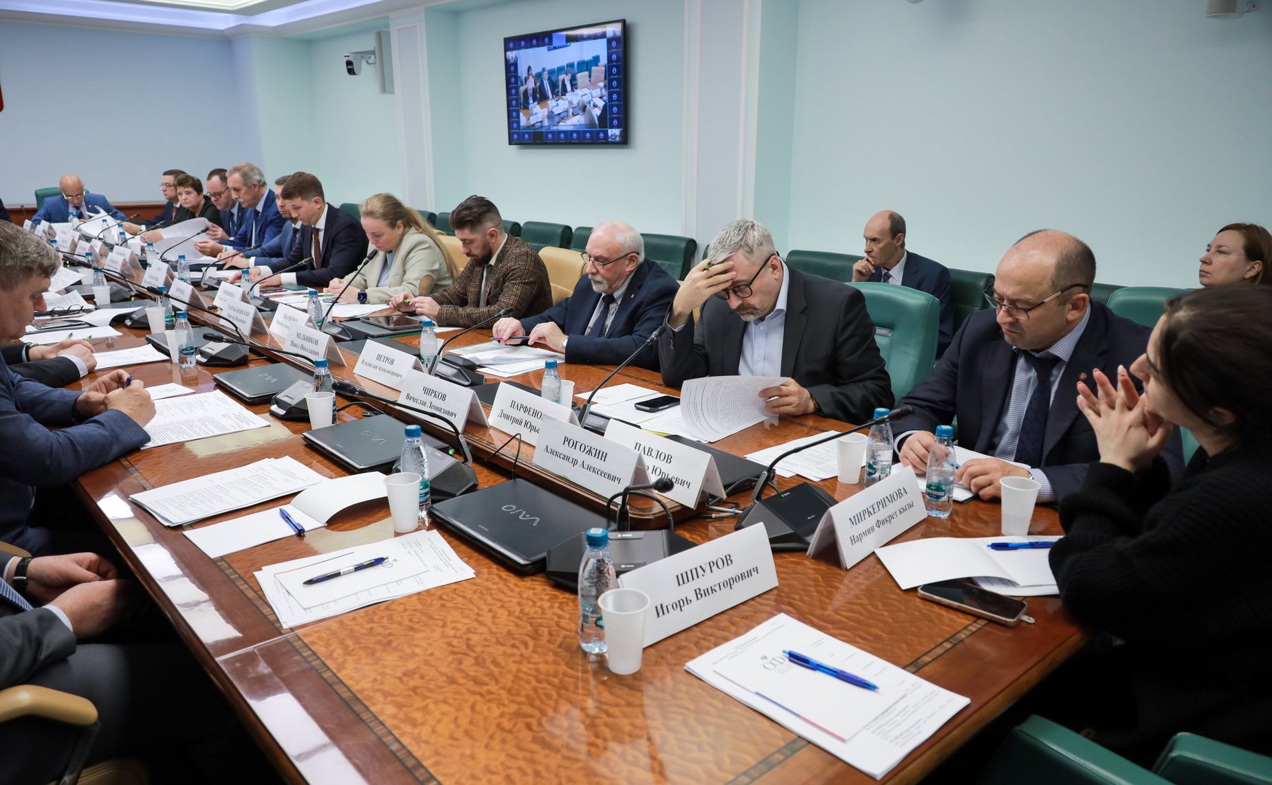 Круглый стол Комитета СФ по аграрно-продовольственной политике и природопользованию совместно с Комитетом СФ по экономической политике «Актуальные вопросы развития минерально-сырьевого комплекса Российской Федерации»